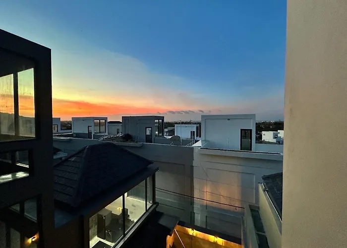 3br With Private Pool And Rooftop Terrace *