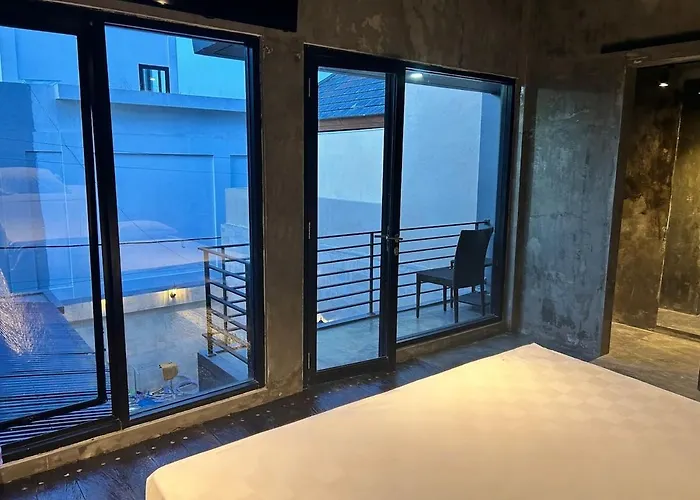 3br With Private Pool And Rooftop Terrace Villa *